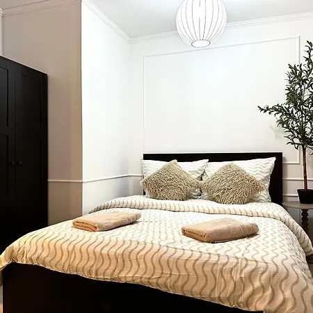 Διαμέρισμα Kotlarska 2 - Self Check-in 20h - 300m Main Square